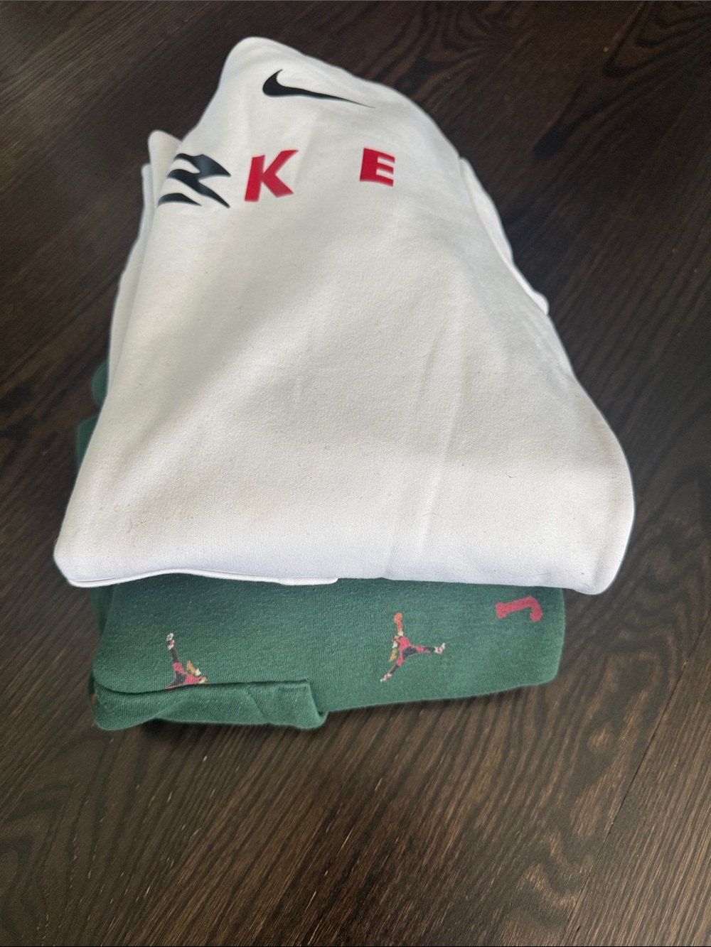 Nike hoodie bundle size M